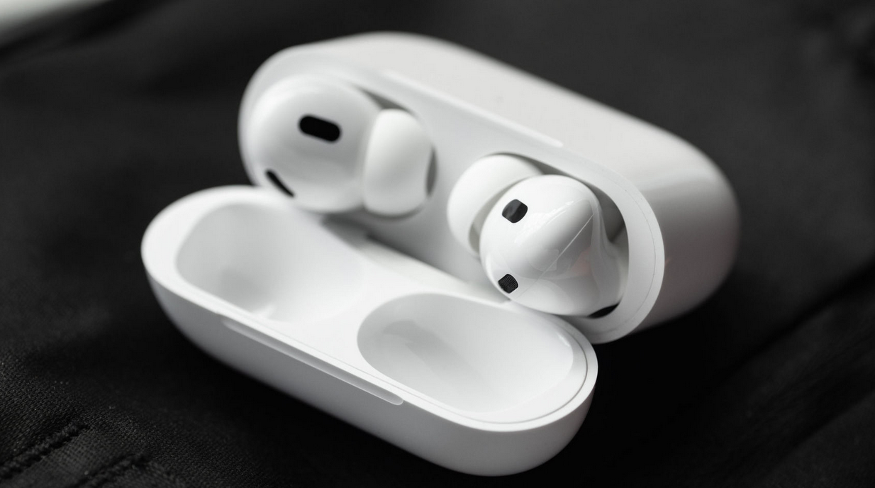 AIRPODS